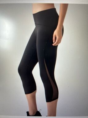 lululemon fast and free 19” crop legging with mesh panel